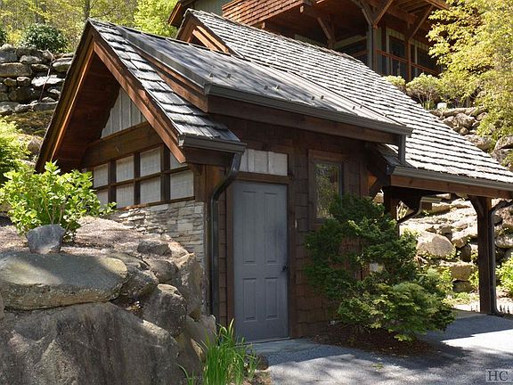 3rd image of 778 Highlands Cove Dr