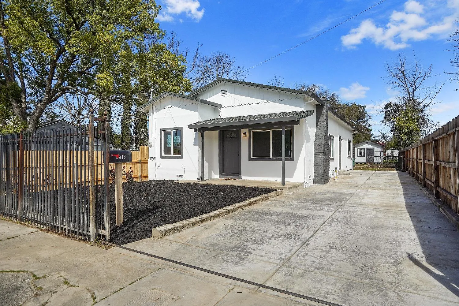 4813 Baker Ave photo 1