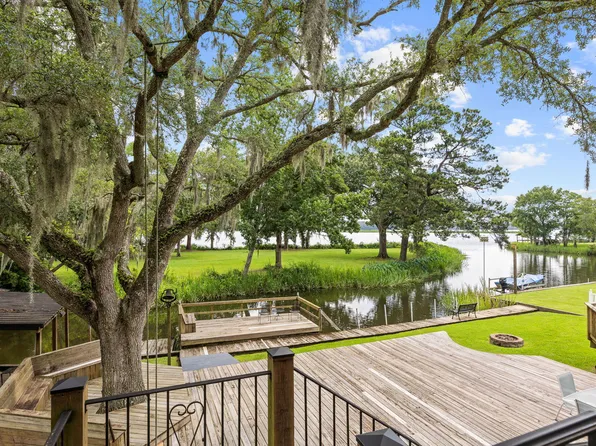 1804 Redhead Rd, Moncks Corner, SC 29461