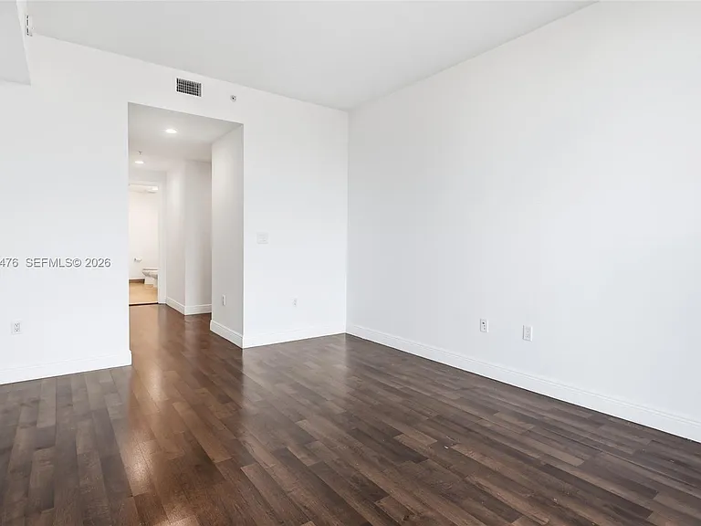 3030 NE 188th St #509 — Photo 31