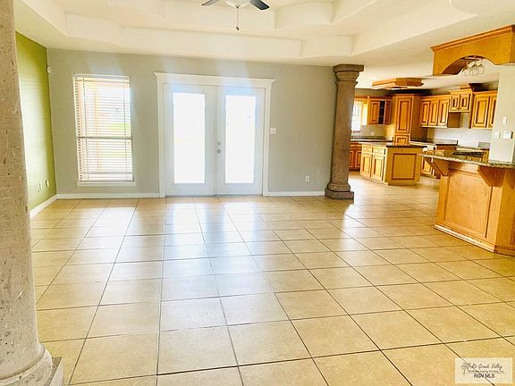 2nd image of 2975 Vanessa Dr