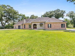 1064 Louis Records Rd, Broussard, LA 70518