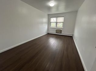 (Undisclosed Address), Oakland Gardens, NY 11364