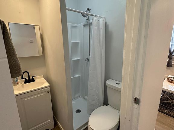 5th image of 1030 N Parkside Ave #2R