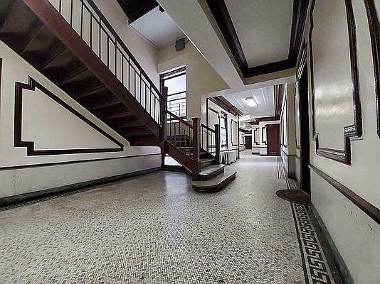 5th image of 3820 Waldo Ave #J6