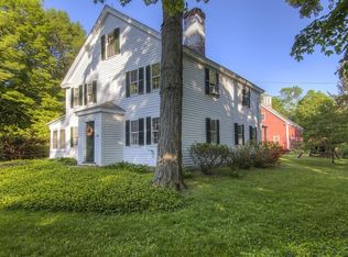 933 Great Pond Rd, North Andover, MA 01845