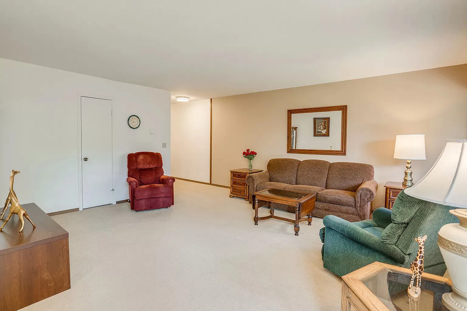 2 bed, 1148 sqft, $1,600 — Photo 1