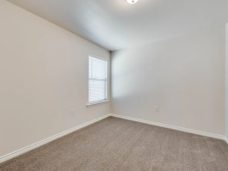 1325 Hogback Way — Photo 12