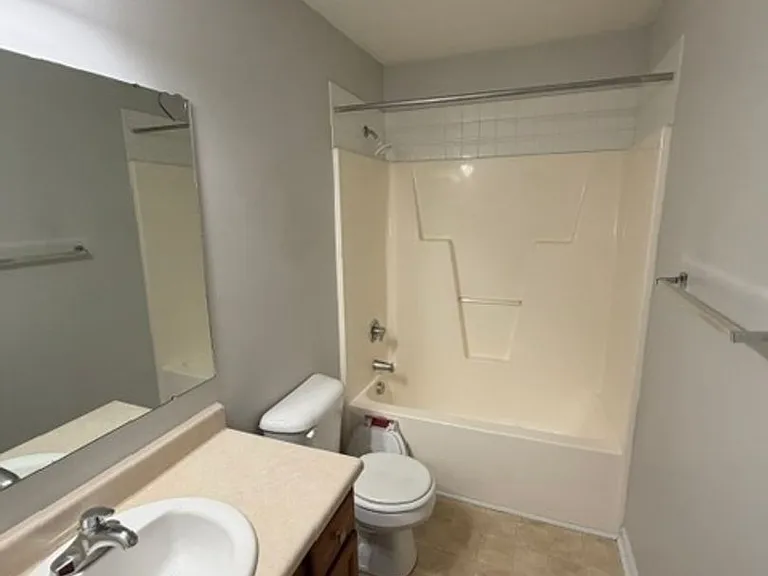 1434 Mingary Ave — Photo 10