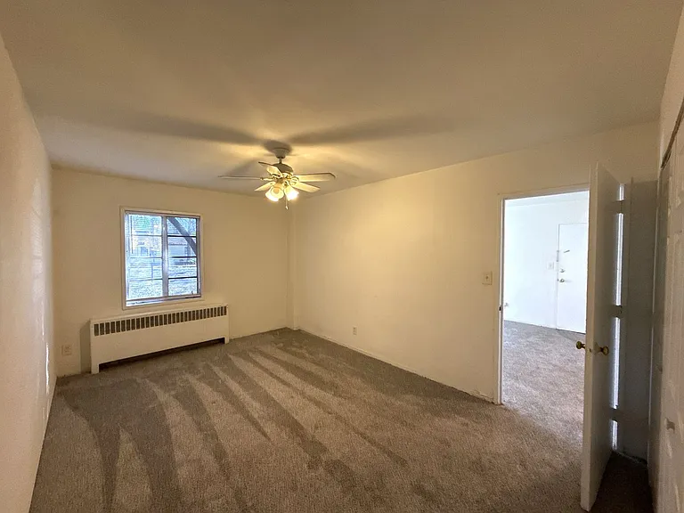 A0432-Kirkland Apts — Photo 15