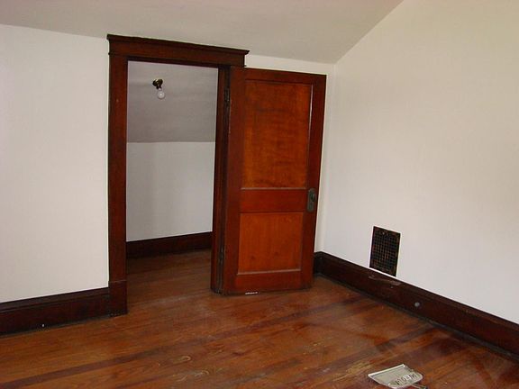 Walk in closet
