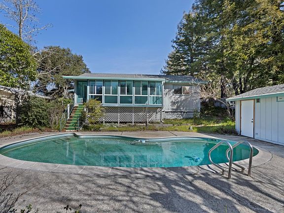 4th image of 230 Estates Dr