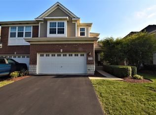2710 Blakely Ln, Naperville, IL 60540