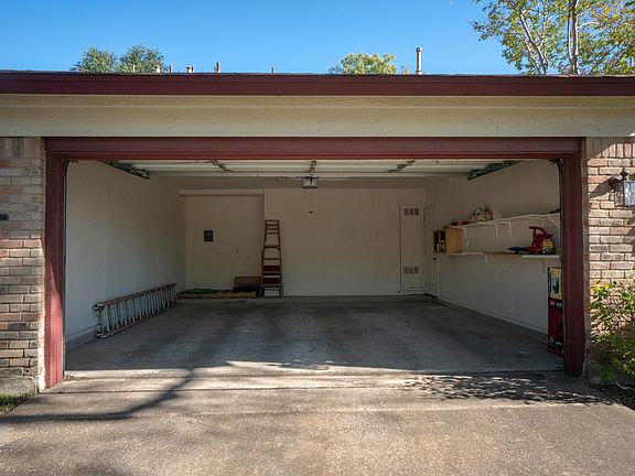3rd image of 9421 Singing Quail Dr