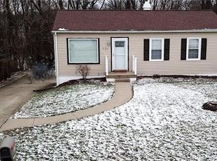 526 Fairfield Dr, Greensburg, PA 15601