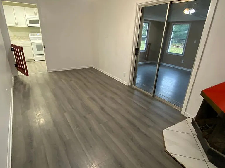 833 Camilla Dr — Photo 17