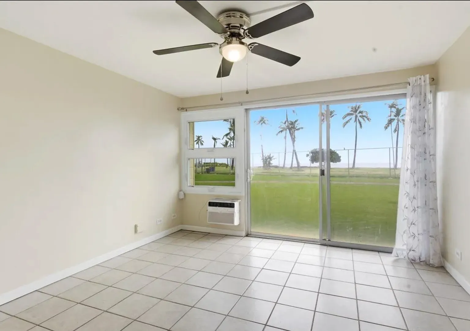 One Bedroom - Makaha Surfside — Photo 1