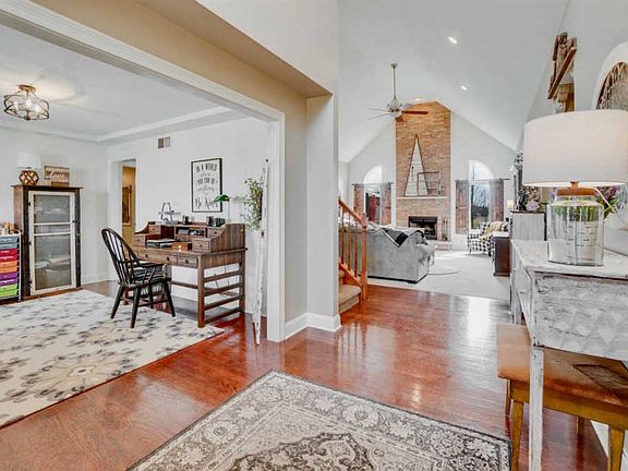 4th image of 8489 W 91st Ave
