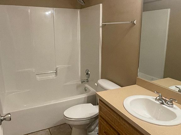 3rd image of 1139 Lee Road 234