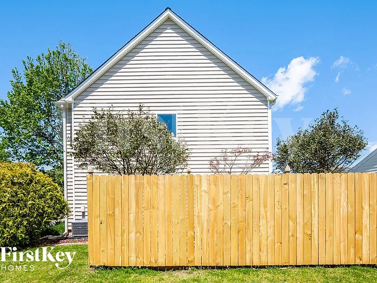 12004 Grantwood Pl — Photo 15