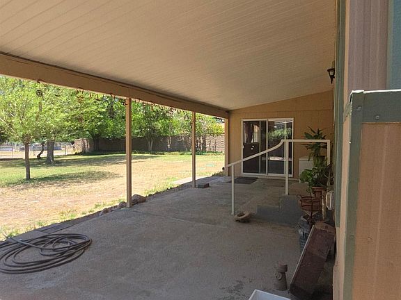 5th image of 19 Circle Dr