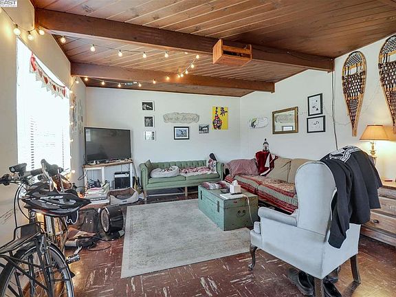 4th image of 5712 Carlos Ave