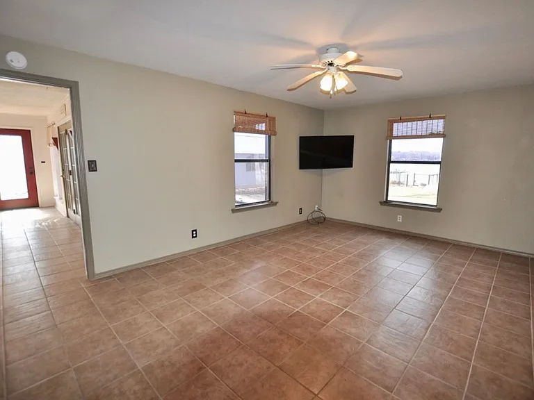 1937 E Lake Dr — Photo 15