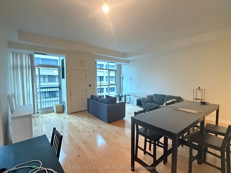 8 Wellesley St E #705 — Photo 3