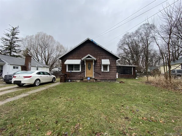 2120 Webster St, Lansing, MI 48911