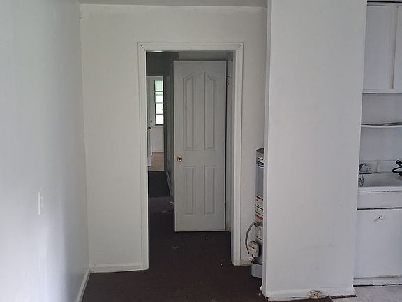 4th image of 3083 Guernsey Ave