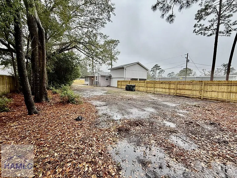 204 N Palm St — Photo 4