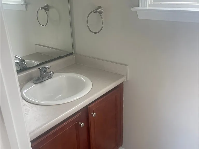 425 Dunblane Way — Photo 17
