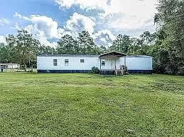 3 bed, 2.0 bath, 1216 sqft, $1,500 — Photo 1