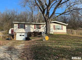 3139 W Southport Rd, Peoria, IL 61615