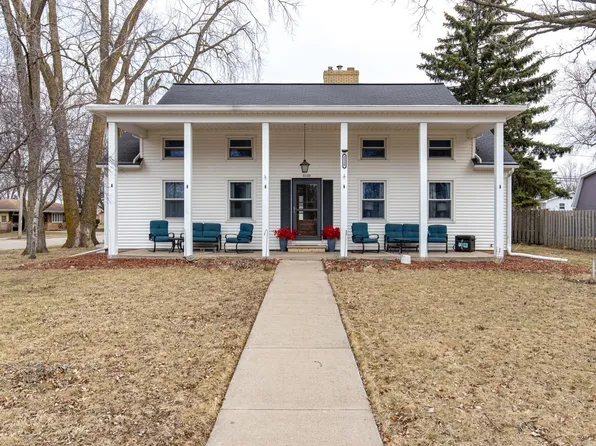 2120 Vinland St, Oshkosh, WI 54901