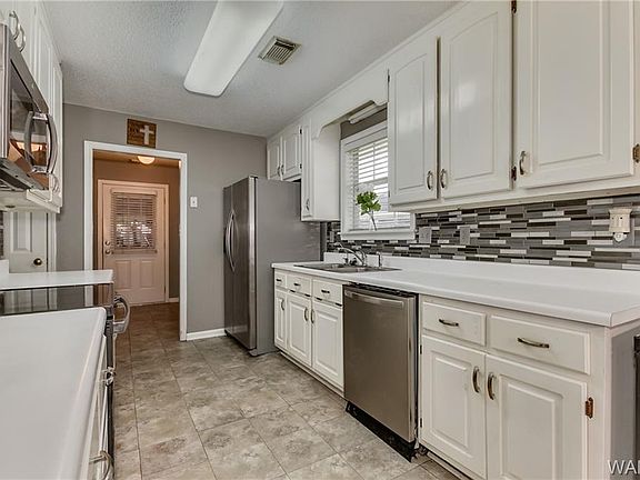 5th image of 750 Weatherby Dr