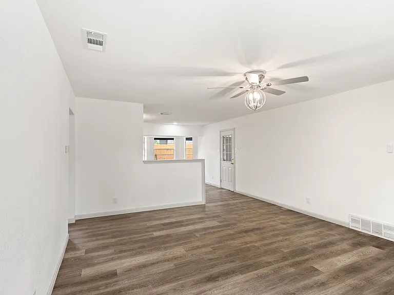 3812 David Ln — Photo 14