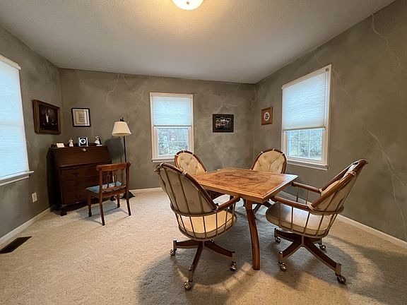 4th image of 815 Lees Ct