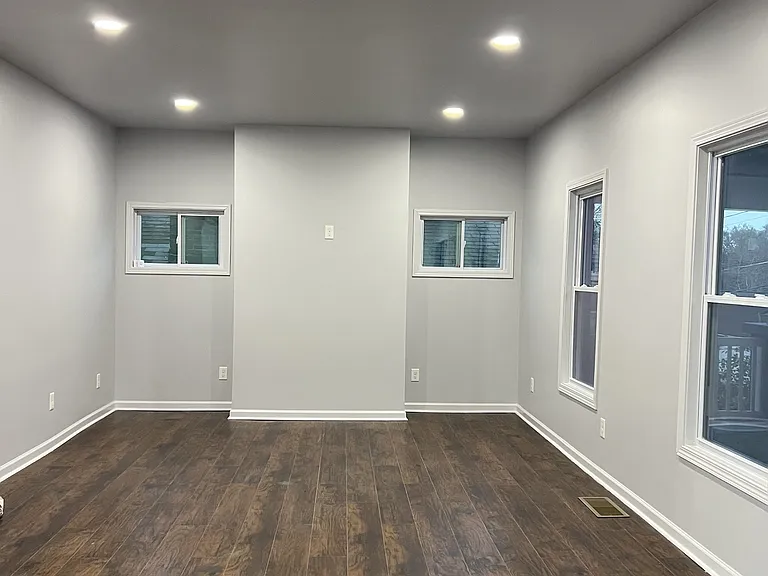 1519 Olympian Way SW #A — Photo 4