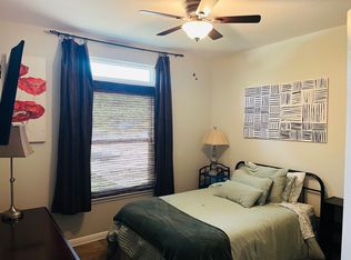 611 Newport Dr, Spicewood, TX 78669