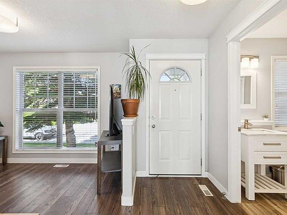 3rd image of 36 W Springs Way SW