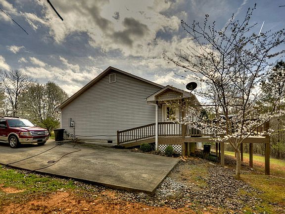 5th image of 127 Forestry Hills Dr