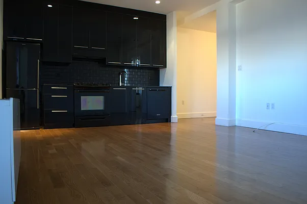 Rented by Loom Group | media 52