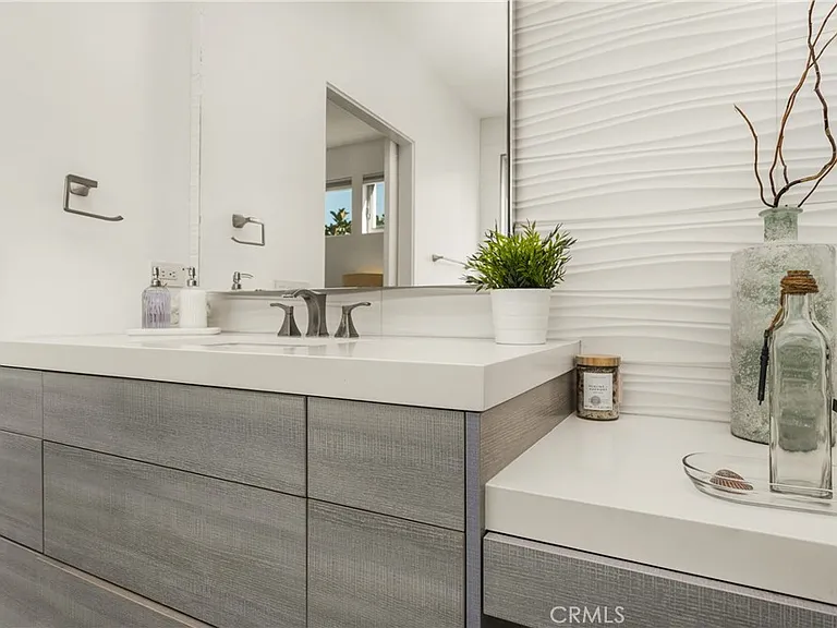 4405 Channel Pl — Photo 38
