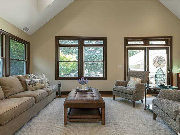 5th image of 89 Harrow Ln
