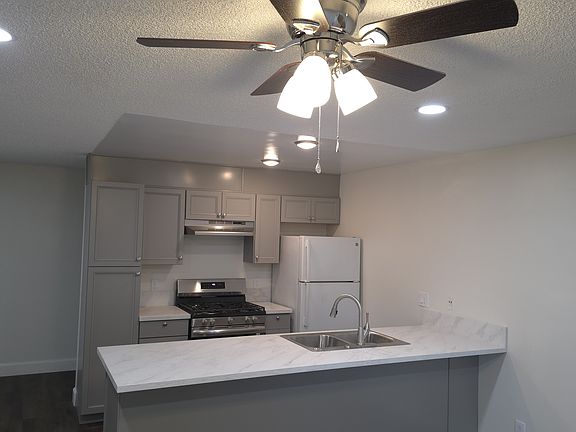 5th image of 25901 Viana Ave APT C