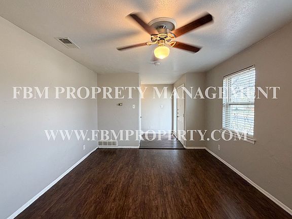 5th image of 304 Clary Dr