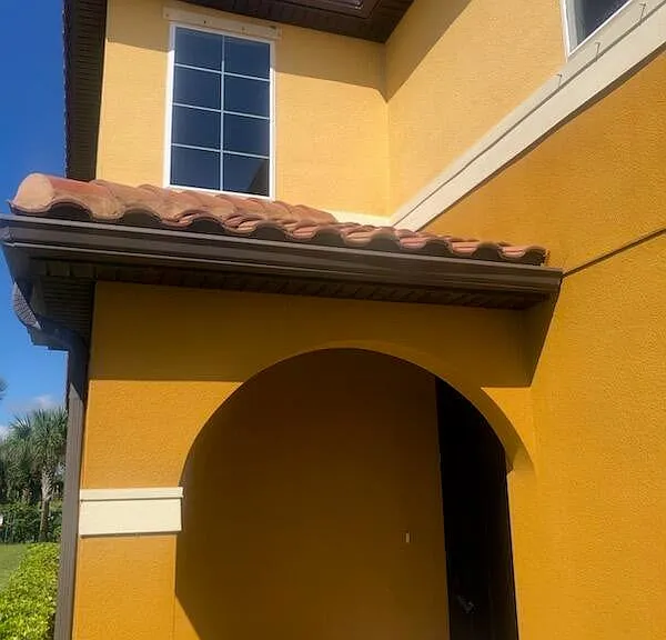 684 Carlsbad Dr — Photo 3