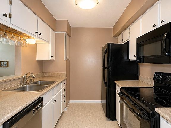 4th image of 4627 Wild Indigo St APT 599
