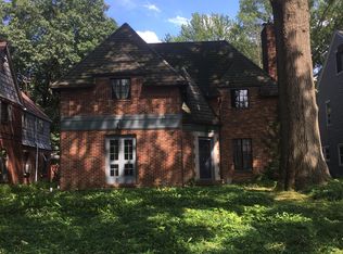 247 Castle Blvd, Akron, OH 44313